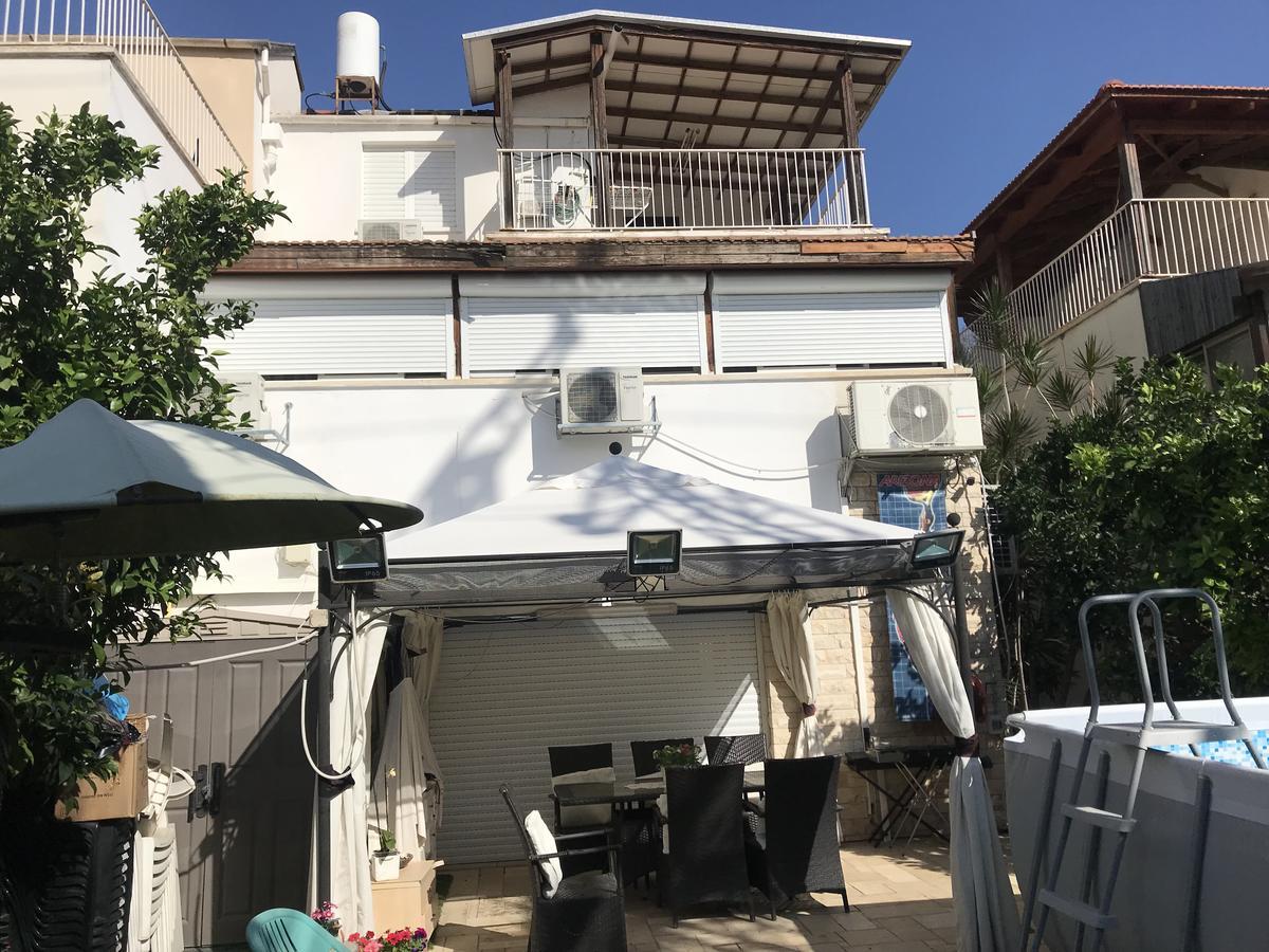 Apartamento Charming Unit With Pool And Great Amenities Rishon LeZion Exterior foto