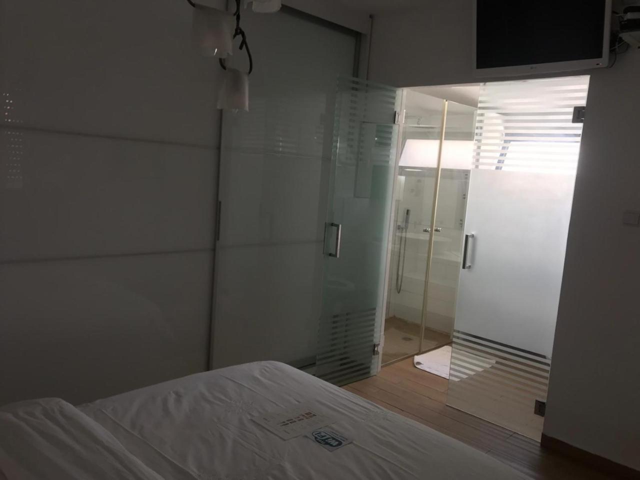 Apartamento Charming Unit With Pool And Great Amenities Rishon LeZion Exterior foto